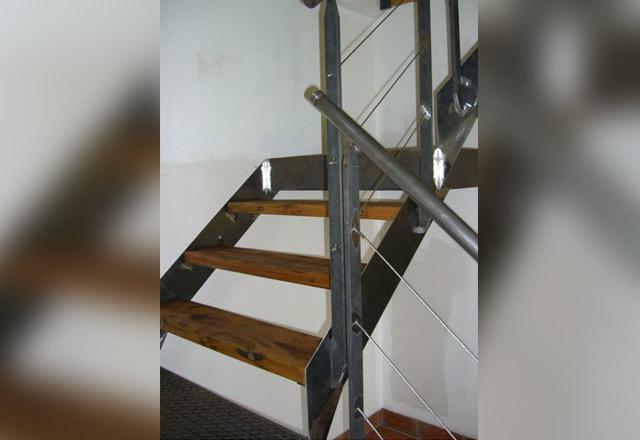Escaliers, rampes et gardes corps